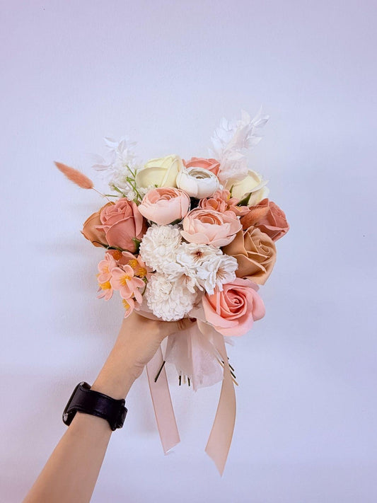 Rustic Peach Bouquet - Bloom & Core Florist